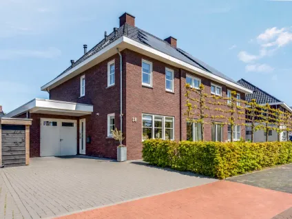 Twee-onder-één-kap te koop: Rietpluim 18, Marknesse-landelijk gebied Marknesse