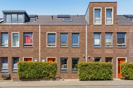 Tussenwoning te koop: Rietsuikerweg 15, Hoge Weide Utrecht