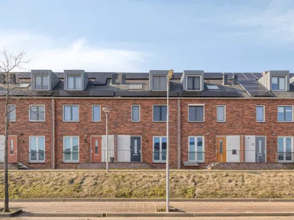 Tussenwoning te koop: Rietveldstraat 189, Ackerse Zoom Bergschenhoek