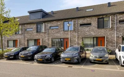 Tussenwoning te koop: Rietzangerstraat 56, Amersfoort