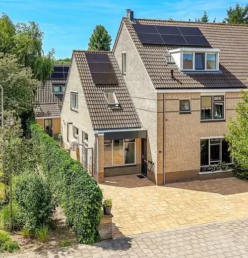 Hoekwoning te koop: Rietzangerweg 1, Diemen