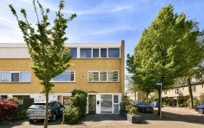 Hoekwoning te koop: Rigi 1, Alpen Rondwegbuurt Amstelveen