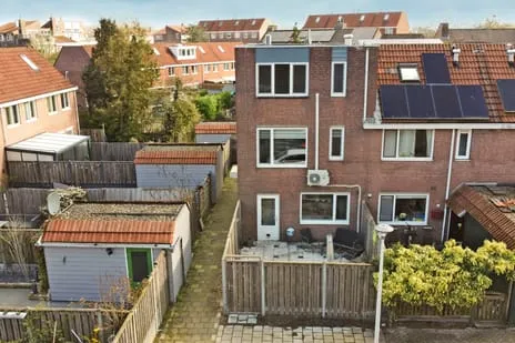 Tussenwoning te koop: Rigoletto 18, Operabuurt Capelle Aan Den Ijssel