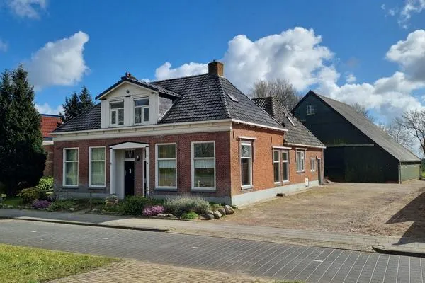 Vrijstaande woning te koop: Rijksstraatweg 122, Hurdegaryp Hurdegaryp