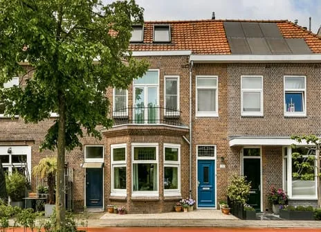 Tussenwoning te koop: Rijksstraatweg 132, Duivendrecht Duivendrecht