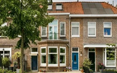 Tussenwoning te koop: Rijksstraatweg 132, Duivendrecht Duivendrecht