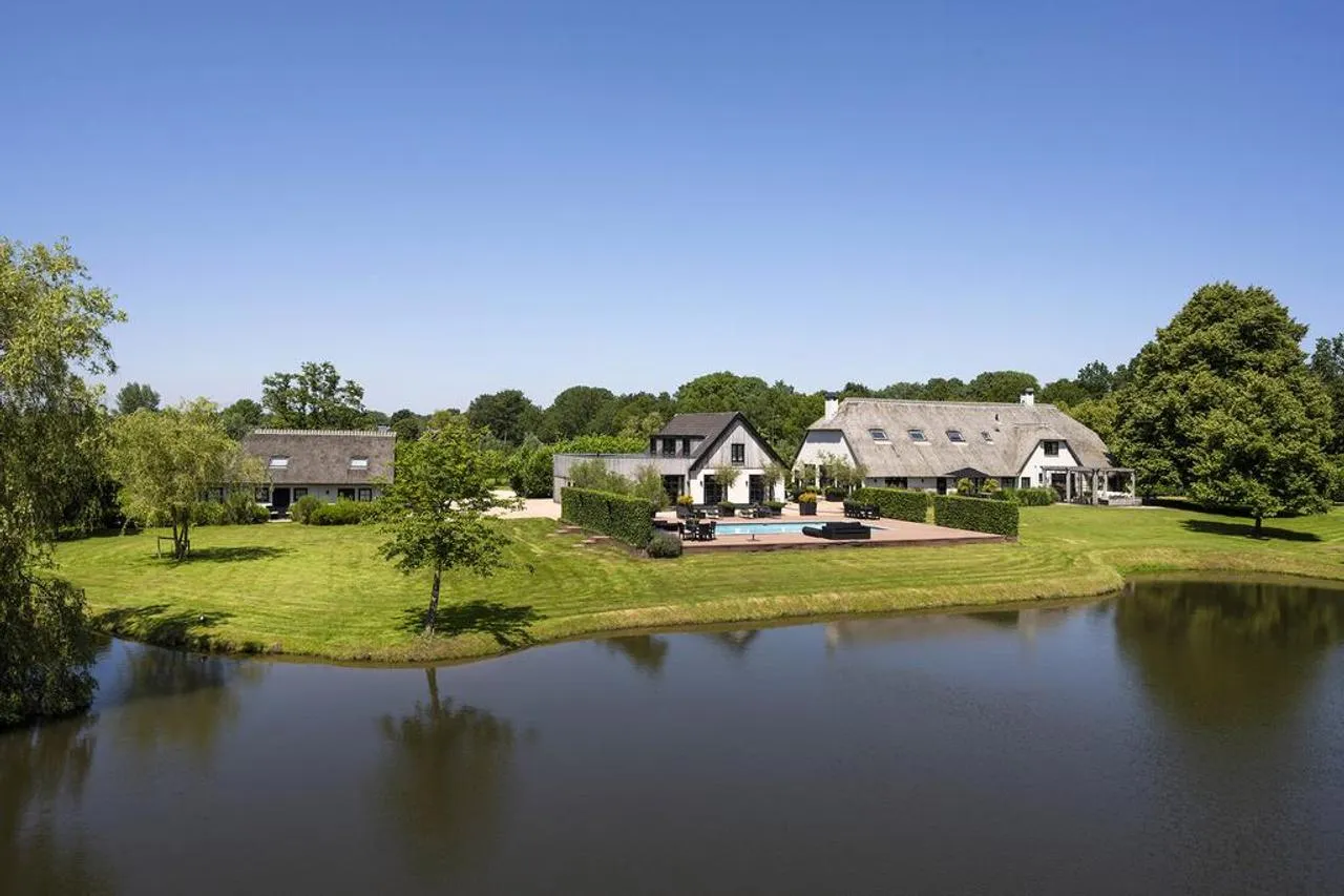 Vrijstaande woning te koop: Rijksstraatweg 177, Loenen Aan De Vecht