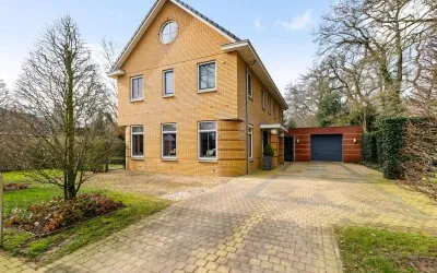 Vrijstaande woning te koop: Rijksstraatweg 21, Glimmen Dorp Glimmen