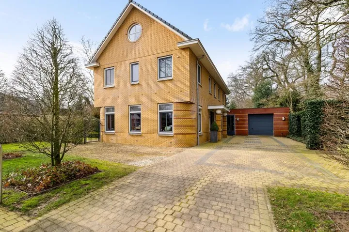 Vrijstaande woning te koop: Rijksstraatweg 21, Glimmen Dorp Glimmen