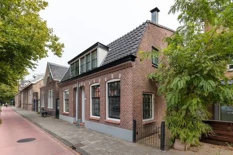 Twee-onder-één-kap te koop: Rijksstraatweg 366, Nachtegaalbuurt Haarlem