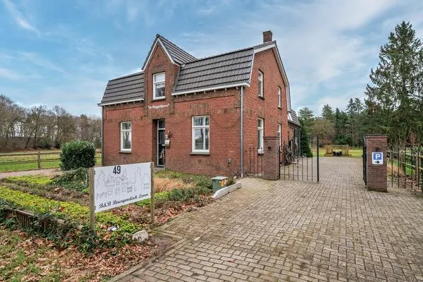 Vrijstaande woning te koop: Rijksstraatweg 49, Verspreide huizen Lomm Lomm