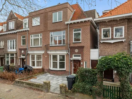Hoekwoning te koop: Rijksstraatweg 74, Weltevredenbuurt Haarlem