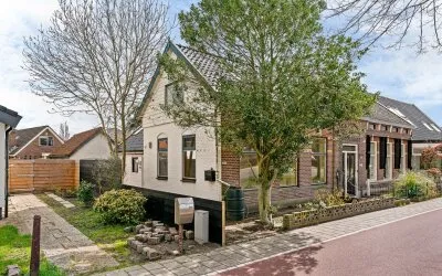 Hoekwoning te koop: Rijksweg 132B, Limmen Centrum Limmen