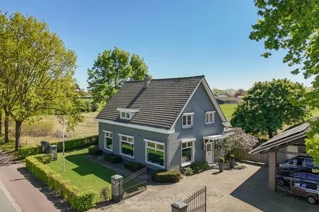 Vrijstaande woning te koop: Rijksweg 138, Dorst Dorst