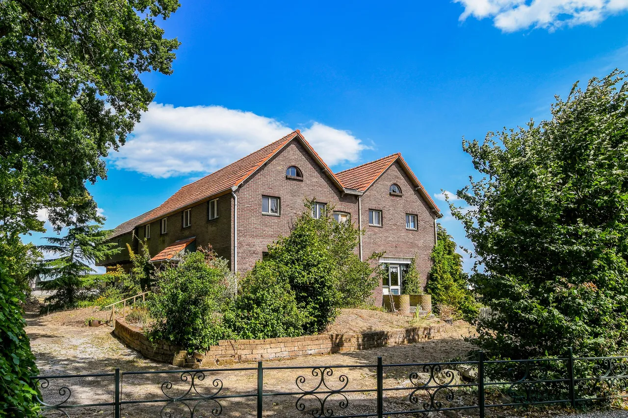 Vrijstaande woning te koop: Rijksweg 20, Kessel