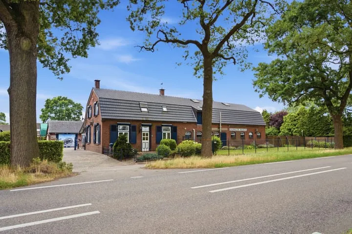 Vrijstaande woning te koop: Rijksweg 28, Nieuw-Bergen Buitengebied Bergen (Li)