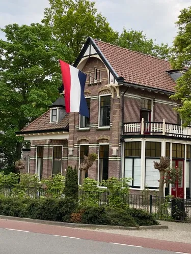 Vrijstaande woning te koop: Rijksweg 52, Centrum Duiven