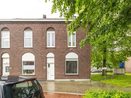 Twee-onder-één-kap te koop: Rijksweg Noord 119, Overhoven Sittard