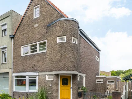 Hoekwoning te koop: Rijksweg Noord 48, Geleen-Noord Geleen