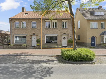 Twee-onder-één-kap te koop: Rijksweg Zuid 113A, Geleen-Centrum Geleen