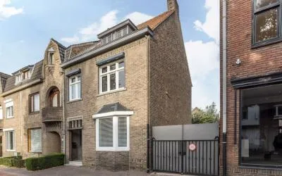Hoekwoning te koop: Rijksweg Zuid 128C, Geleen-Centrum Geleen