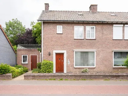 Twee-onder-één-kap te koop: Rijksweg Zuid 226, Geleen-Centrum Geleen