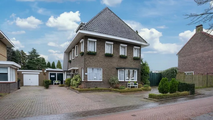 Vrijstaande woning te koop: Rijksweg Noord 187, Geleen-Noord Geleen
