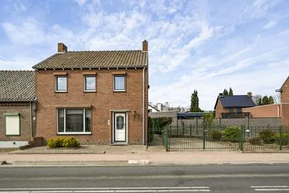 Twee-onder-één-kap te koop: Rijksweg Noord 51, Heide Swalmen
