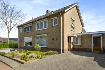 Tussenwoning te koop: Rijksweg Noord 68, Swalmen