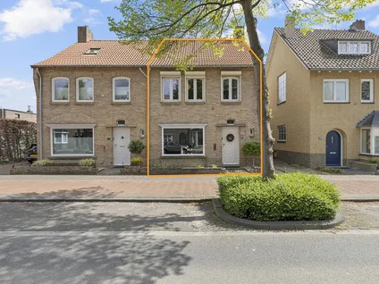 Twee-onder-één-kap te koop: Rijksweg Zuid 113A, Geleen