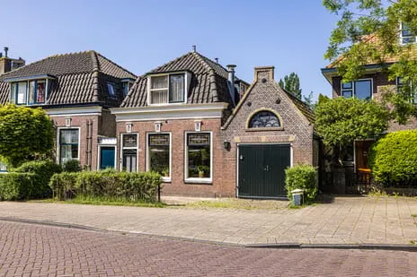 Corner house for sale: Rijn en Schiekade 117, Vreewijk Leiden