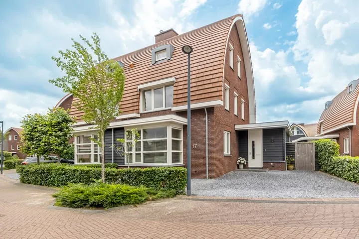 Twee-onder-één-kap te koop: Rijnauwen 17, Hoog Dalem Gorinchem