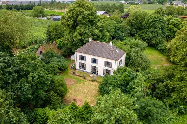 Vrijstaande woning te koop: Rijnbandijk 151, Verspreide huizen Kesteren Kesteren