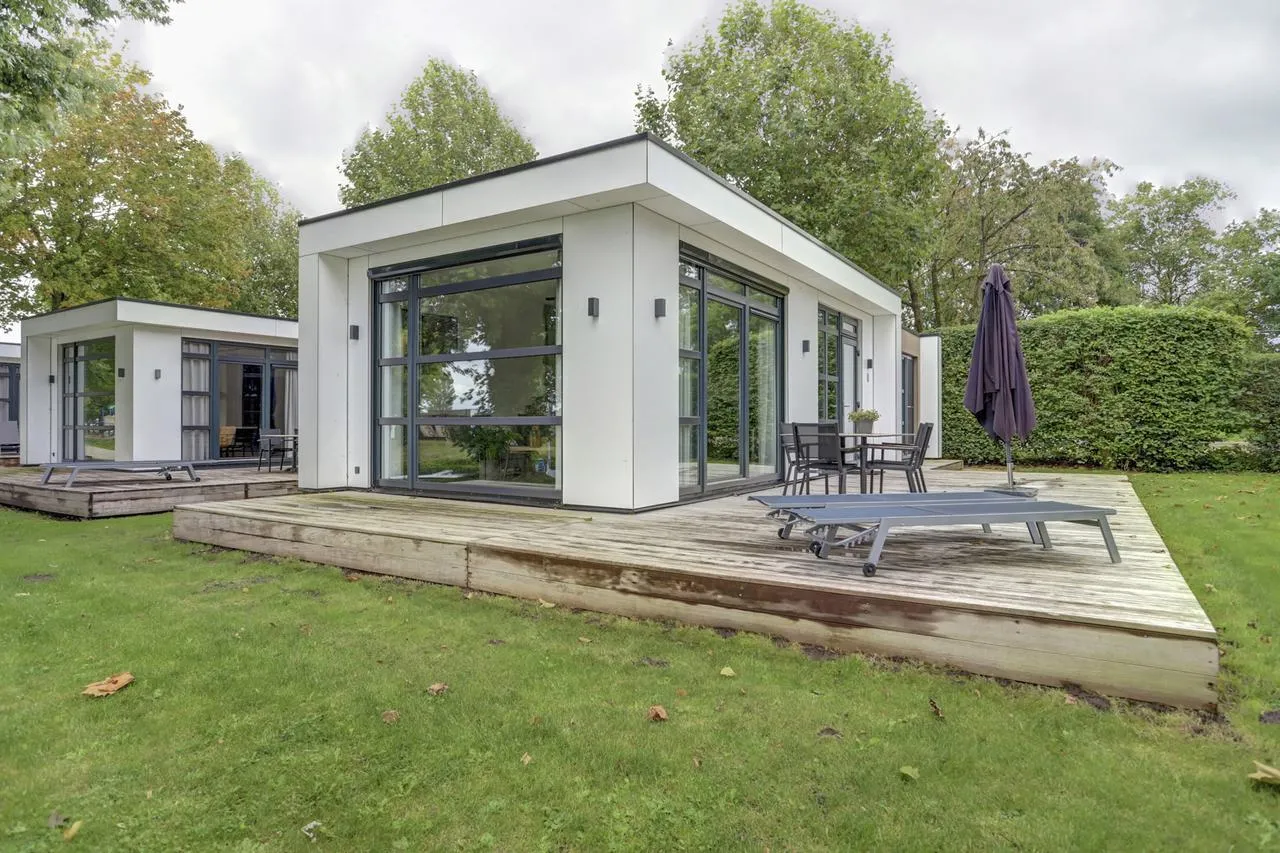 Vrijstaande woning te koop: Rijnbandijk 36-65, Maurik