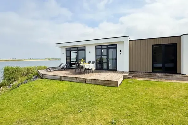 Vrijstaande woning te koop: Rijnbandijk 36-84, Verspreide huizen Maurik Maurik