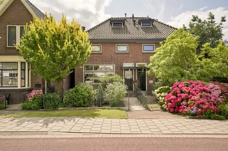 Twee-onder-één-kap te koop: Rijndijk 221, Buitengebied Hazerswoude-Rijndijk Hazerswoude-Rijndijk