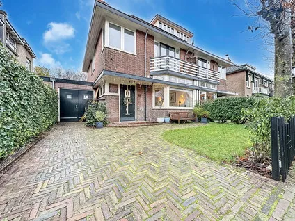 Tussenwoning te huur: Rijnegomlaan 55, Aerdenhout-Centrum Aerdenhout