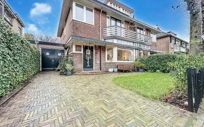 Terraced house for rent: Rijnegomlaan 55, Aerdenhout-Centrum Aerdenhout