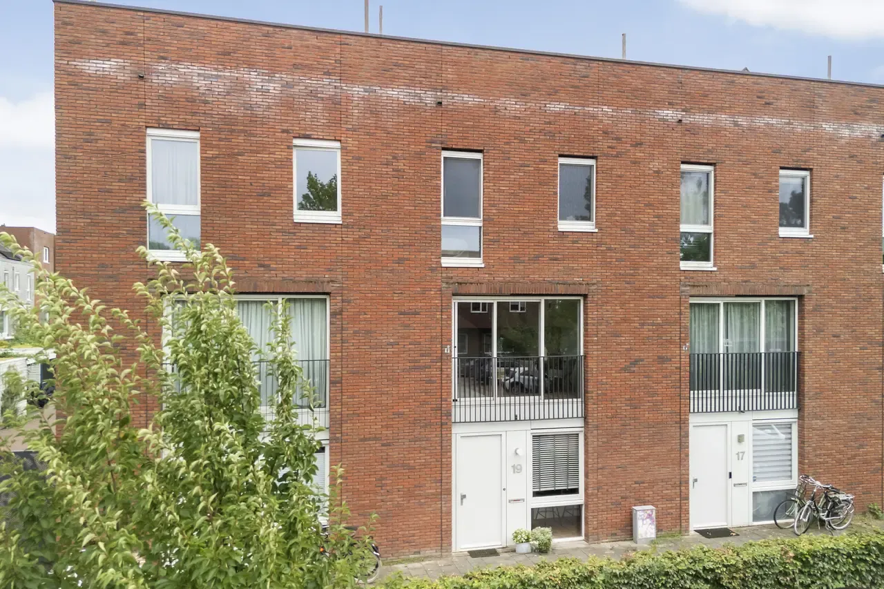 Tussenwoning te koop: Rijnhuizenlaan 19, Utrecht