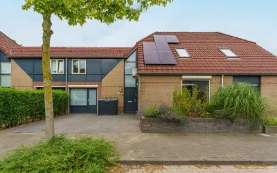 Tussenwoning te koop: Rijnlaan 169, Brouwhuis-West Helmond