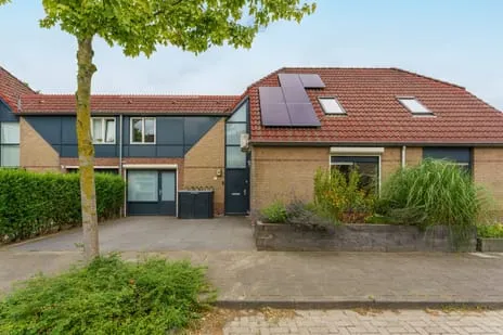 Tussenwoning te koop: Rijnlaan 169, Brouwhuis-West Helmond