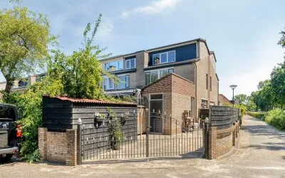 Tussenwoning te koop: Rijnlaan 231, Brouwhuis-West Helmond