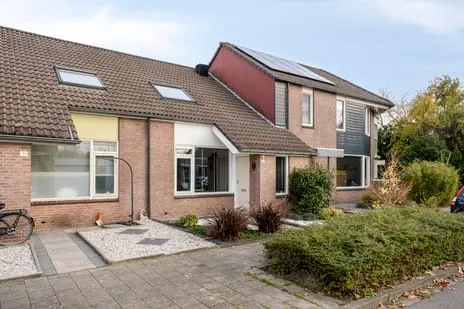 Tussenwoning te koop: Rijnlaan 33, Brouwhuis-West Helmond
