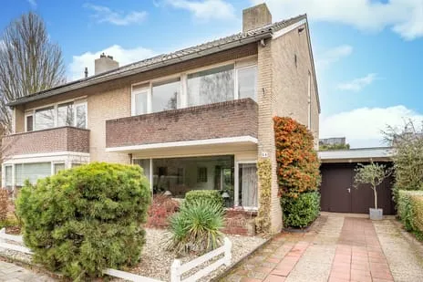 Tussenwoning te koop: Rijnlaan 34, De Gentiaan Son En Breugel