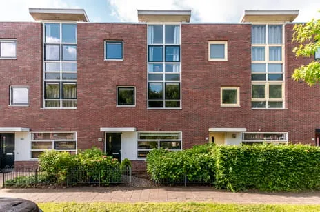 Tussenwoning te koop: Rijnland 369, Landstrekenwijk West Lelystad