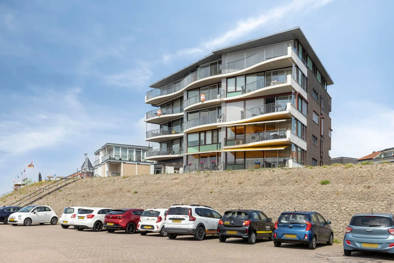 Appartement te koop: Rijnstraat 1-65, Tolkamer