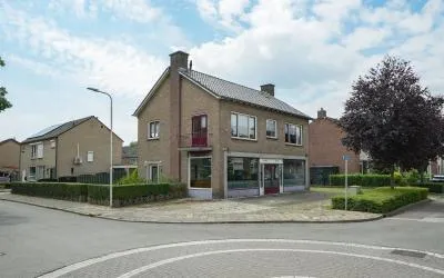 Vrijstaande woning te koop: Rijnstraat 11, Kern Doornenburg Doornenburg