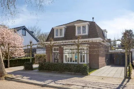 Twee-onder-één-kap te koop: Rijnstraat 23, Kerkdorp Acht Eindhoven
