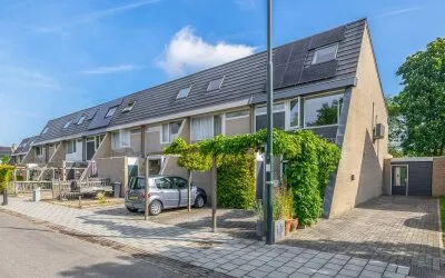 Tussenwoning te koop: Rijnstraat 24, Leest Veghel