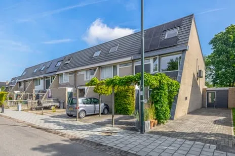 Tussenwoning te koop: Rijnstraat 24, Leest Veghel